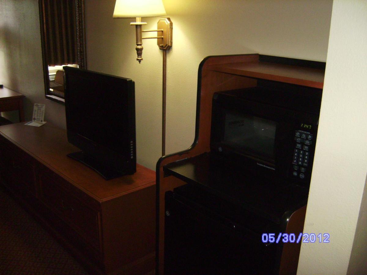 All American Inn & Suites Branson Eksteriør billede